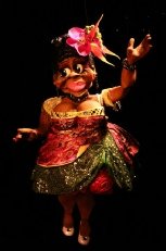 Murray Raine; costume; wood carving
